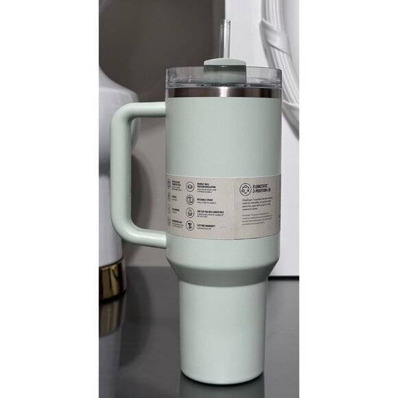 Stanley Quencher H2.0 FlowState 40oz Tumbler, GREEN DIVINE - Picture 2 of 4